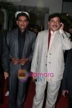 Shatrughan Sinha, Ravi Kishan at the Launch of Ram Pur Ka Laxman film in Sea Princess on 13th Dec 2010 (9).JPG